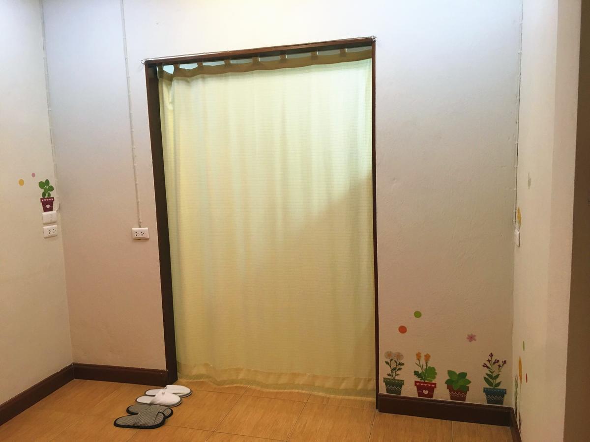 Jn-Boxtel Hostel Чиангмай Екстериор снимка