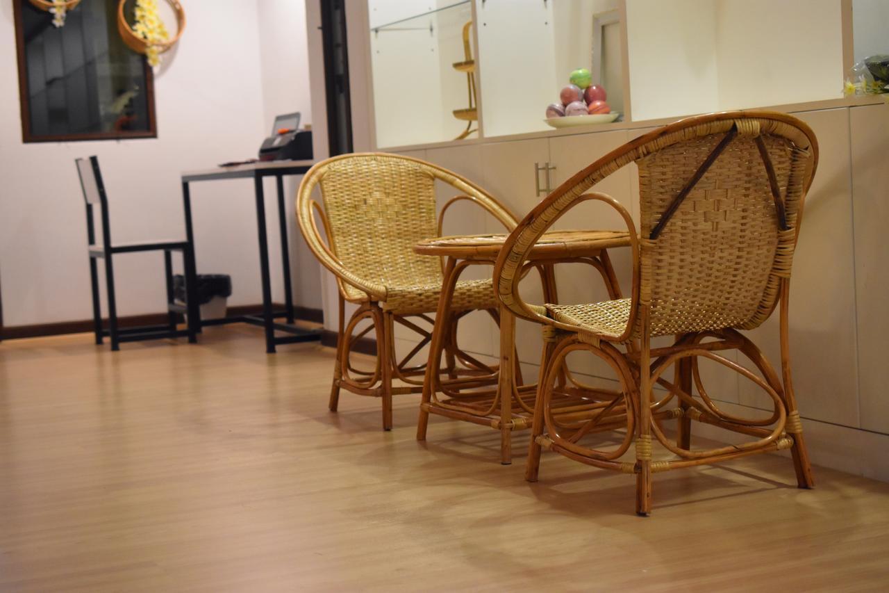 Jn-Boxtel Hostel Чиангмай Екстериор снимка